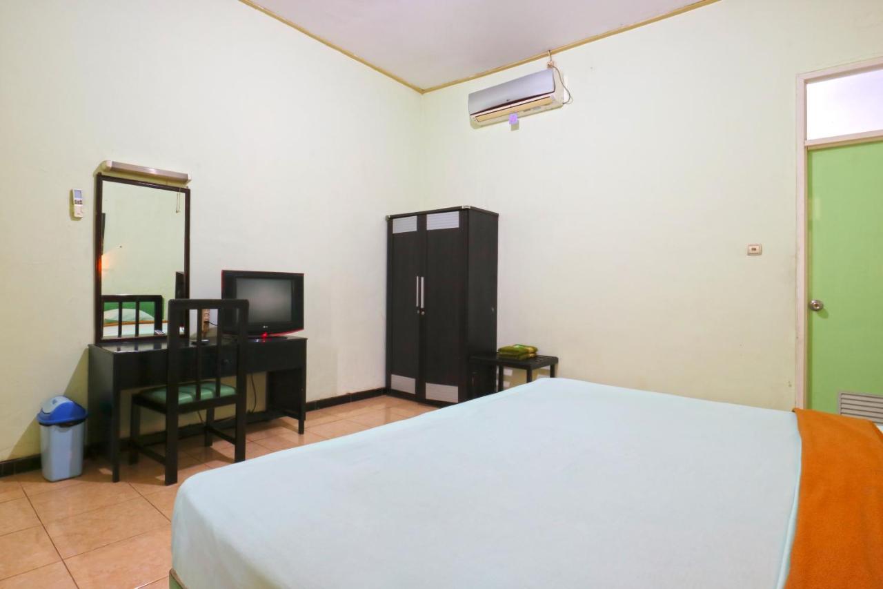Hotel Camelia Malang Bagian luar foto