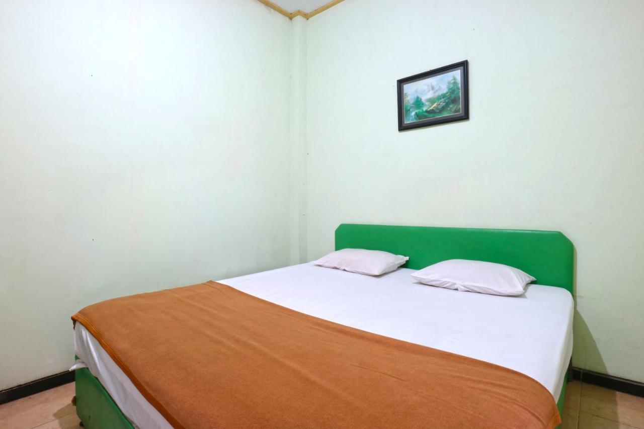 Hotel Camelia Malang Bagian luar foto