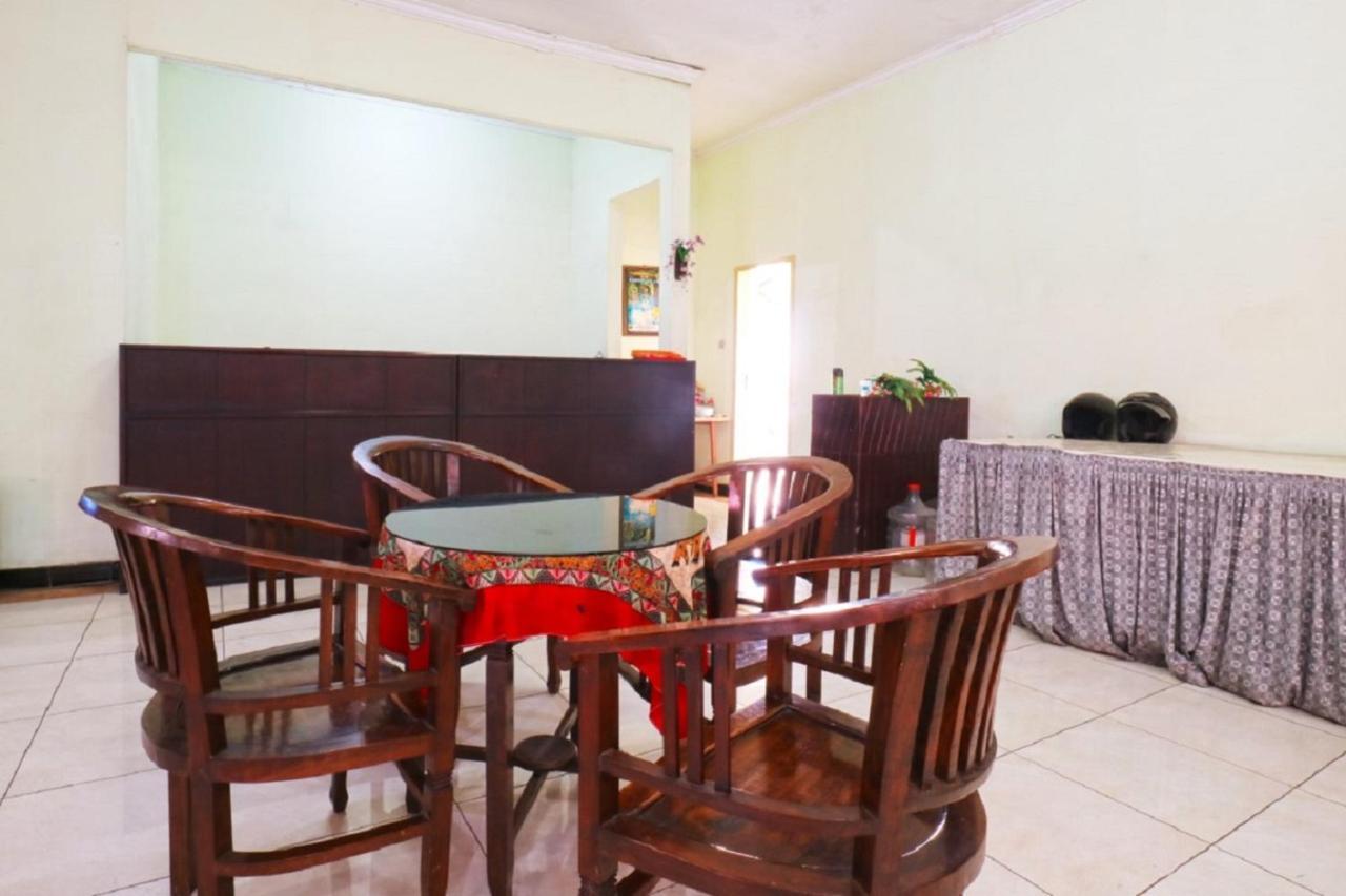 Hotel Camelia Malang Bagian luar foto